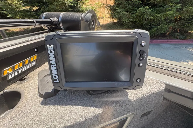 Slide: The Image of Lowrance Elite fish finder on 2018 Tracker Targa V-18 Combo boat with Minn Kota Ultrex motor. - 13