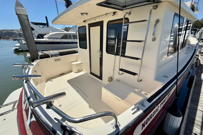 Slide: The Image of Spacious cockpit w/ lazarette storage - 8