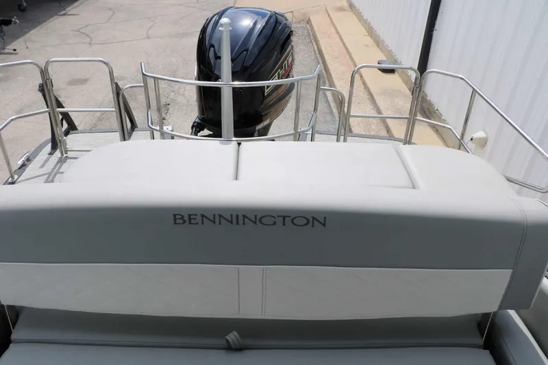 Slide: The Image of Bennington L24 Swingback 2024 - 36