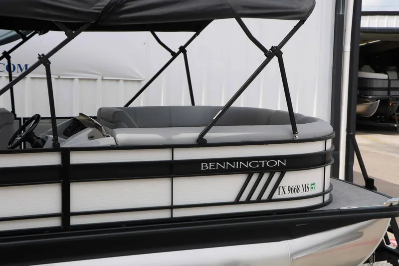 Slide: The Image of Bennington L24 Swingback 2024 - 15