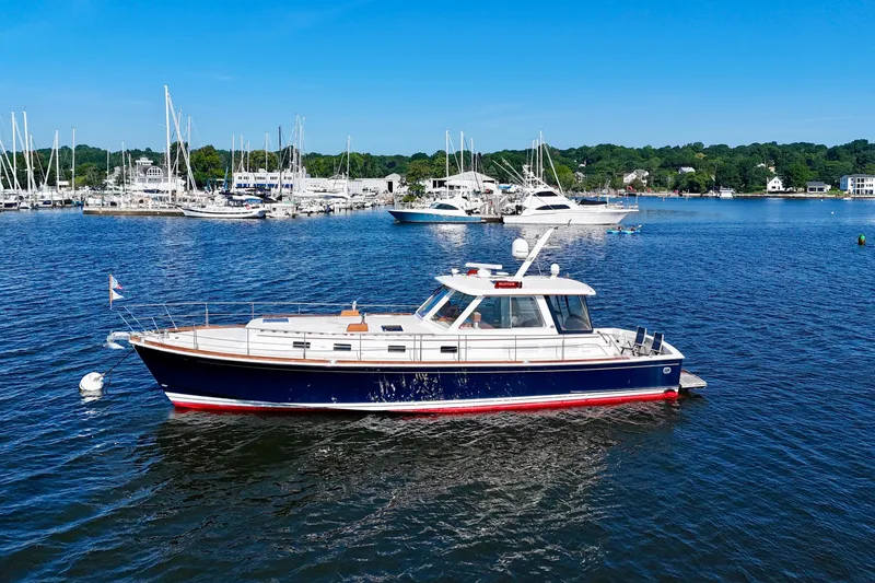 The Image of Grand Banks 49 Eastbay HX 2001 - undefined