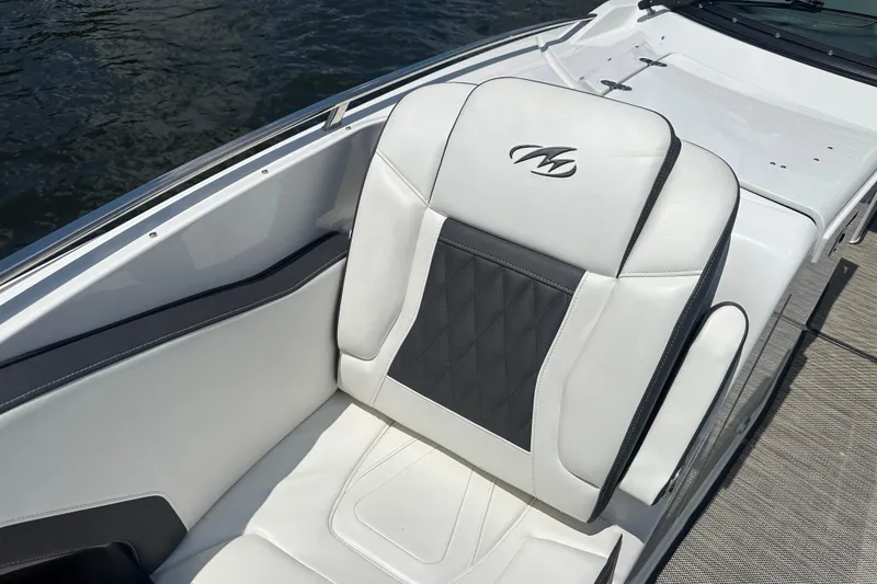 Slide: The Image of 2019 Monterey 328SS Super Sport boat seat with stylish white and black upholstery. - 6