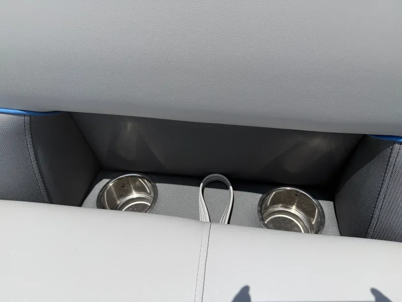 Slide: The Image of Bentley Pontoons BOLT 200 2027 - 11