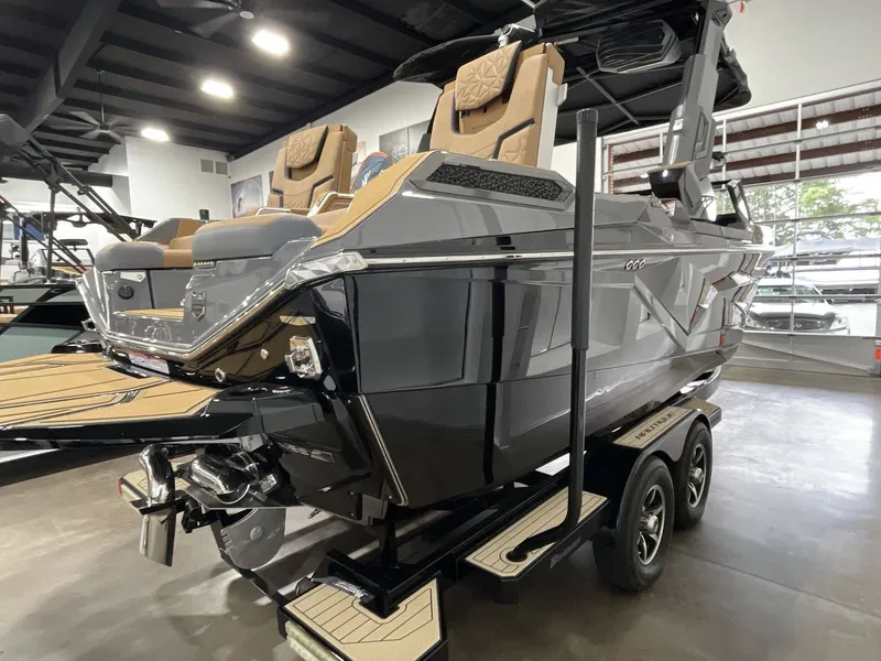 Slide: The Image of Nautique Super Air Nautique G23 Paragon 2026 - 8