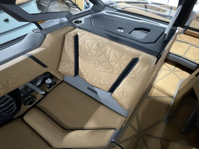 Slide: The Image of Nautique Super Air Nautique G23 Paragon 2026 - 14