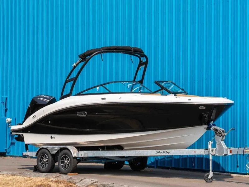 The Image of Sea Ray SPX 210 Outboard 2027 - undefined