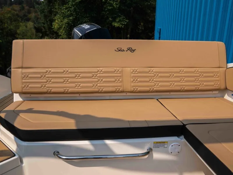 Slide: The Image of Sea Ray SPX 210 Outboard 2027 - 17