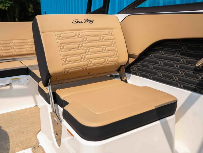 Slide: The Image of Sea Ray SPX 210 Outboard 2027 - 16