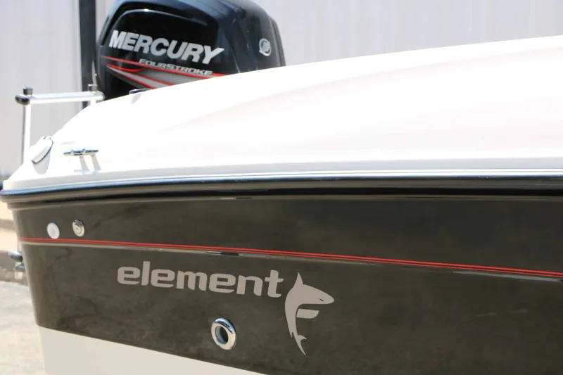 Slide: The Image of Bayliner Element F18 2017 - 14