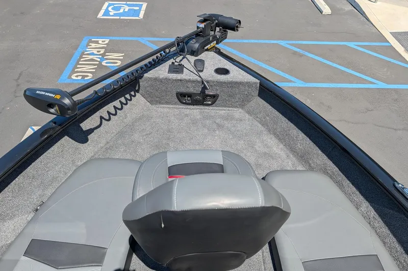 Slide: The Image of 2026 Tracker Pro Guide V-175 Combo boat interior with Minn Kota trolling motor. - 10