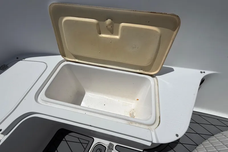 Slide: The Image of Open storage compartment on 2006 Pro Sports 2550 BW boat, showing interior details. - 40