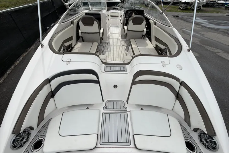 Slide: The Image of 2016 Yamaha Boats 242 Limited S E-Series interior with spacious seating and sleek design. - 12