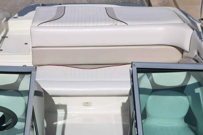 Slide: The Image of Caravelle 187 2005 - 19