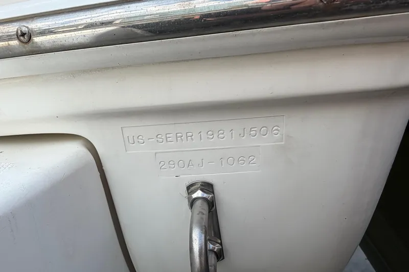 Slide: The Image of Hull identification number on 2006 Searay 290 Amberjack boat. - 31