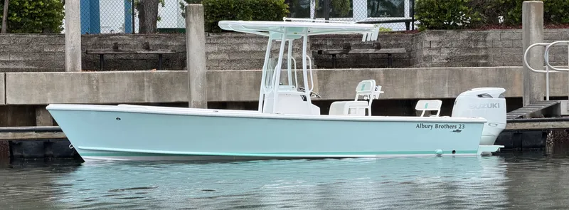The Image of Albury Brothers Boats 23 2027 - 0