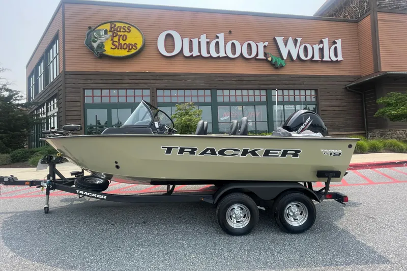 The Image of 2026 Tracker Targa V-19 Combo boat on trailer outside Bass Pro Shops Outdoor World. - 0