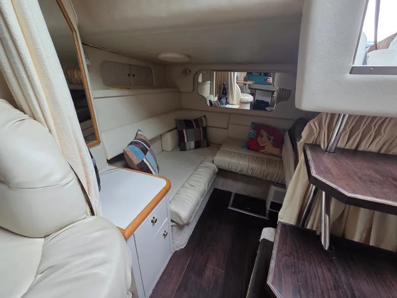 Slide: The Image of Sea Ray Sundancer 1999 - 15