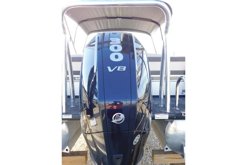 Slide: The Image of Viaggio Diamante U 26 boat with powerful 300 V8 engine, 2023 model. - 8