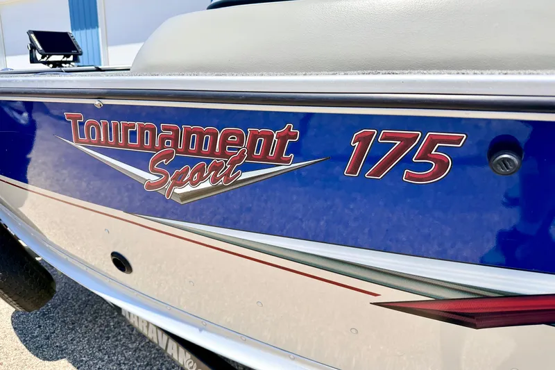 Slide: The Image of 2005 Alumacraft Tournament Sport 175 boat decal in blue and red. - 9