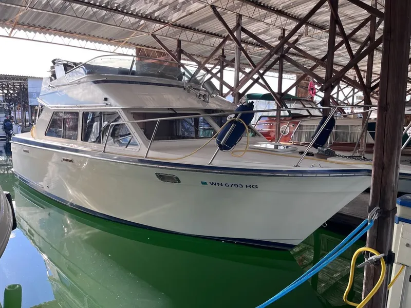 Slide: The Image of Tollycraft 30 Sport 1989 - 19