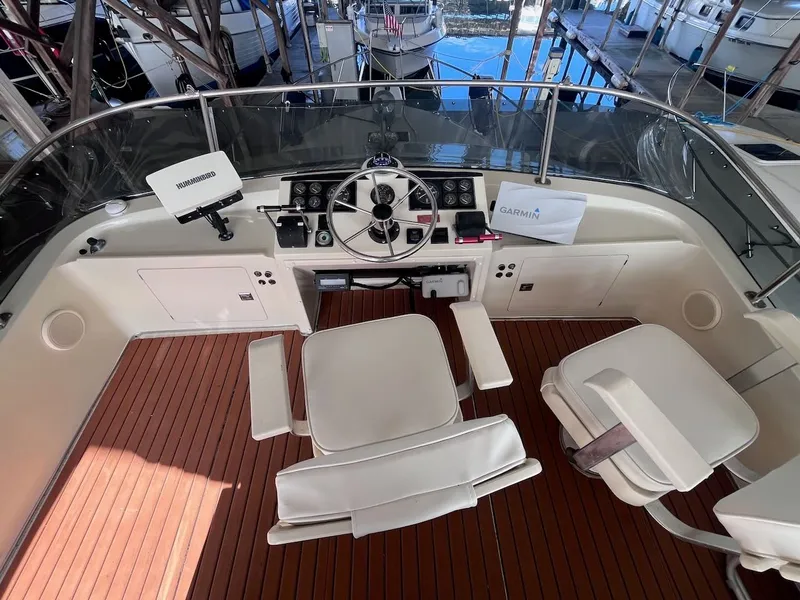Slide: The Image of Tollycraft 30 Sport 1989 - 7