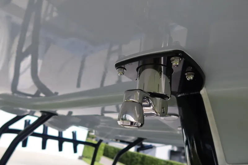 Slide: The Image of Close-up of a 2025 Sea Hunt Gamefish 28 Coffin Box boat fixture. - 26