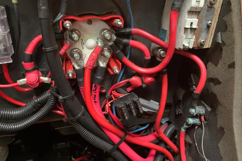 Slide: The Image of Electrical wiring system of a 2000 Jeanneau Sun Odyssey 37 sailboat. - 43
