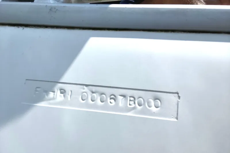 Slide: The Image of Hull identification number - 18
