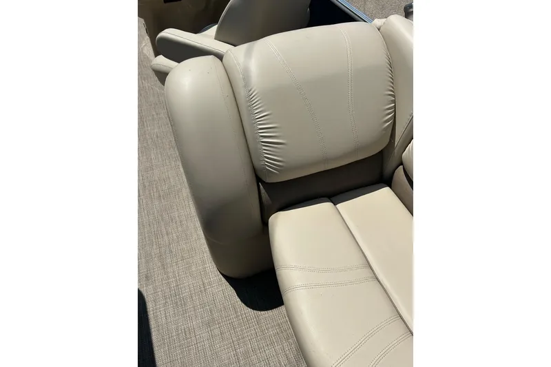 Slide: The Image of Beige leather seating on 2017 Starcraft CX 23 RE boat, showcasing comfort and style. - 37