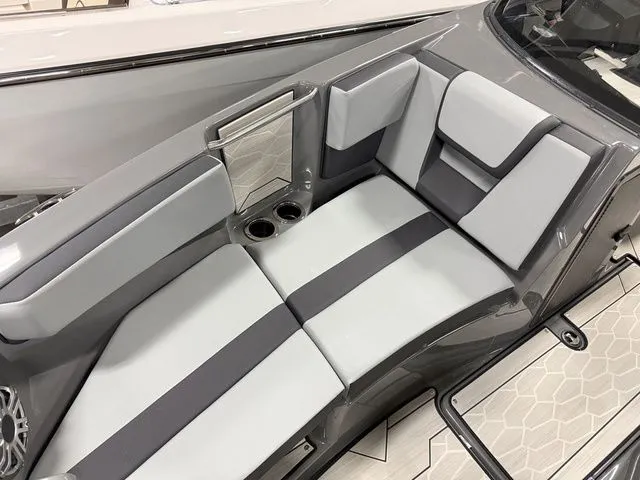 Slide: The Image of Yamaha 222XD 2025 - 19