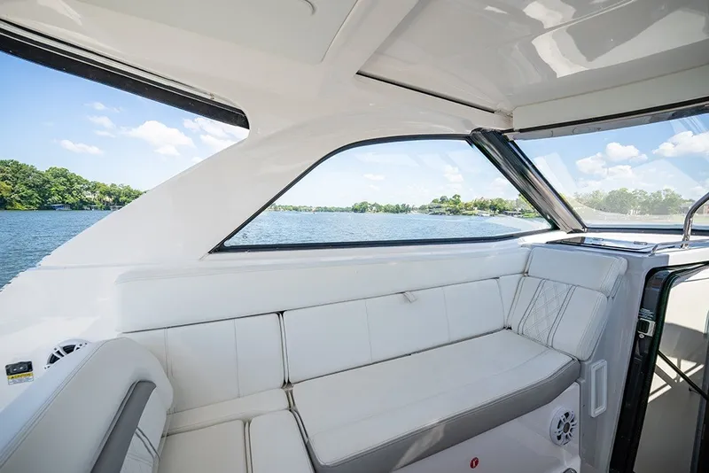 Slide: The Image of Port fwd cockpit seating - 22