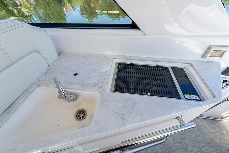 Slide: The Image of Cockpit wet sink and cockpit grill - 19