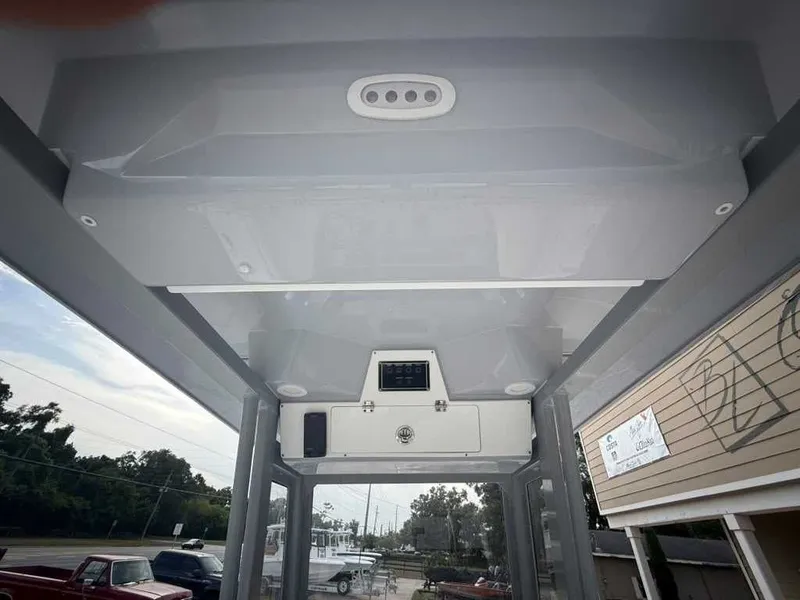 Slide: The Image of Sea Fox 228 Commander 2026 - 9