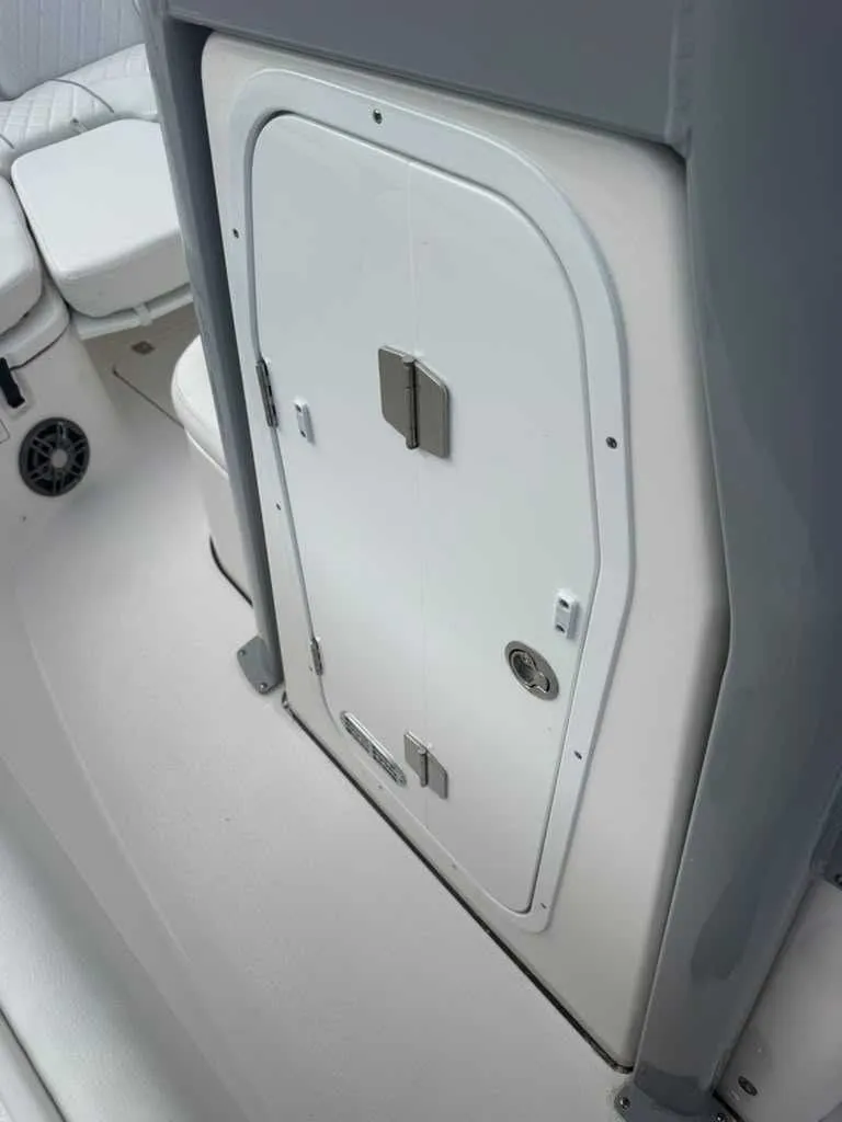 Slide: The Image of Sea Fox 228 Commander 2026 - 15