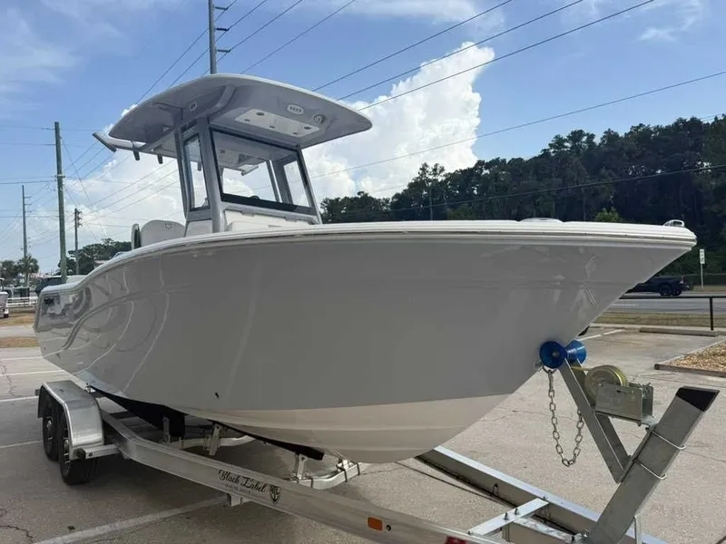 Slide: The Image of Sea Fox 228 Commander 2026 - 3