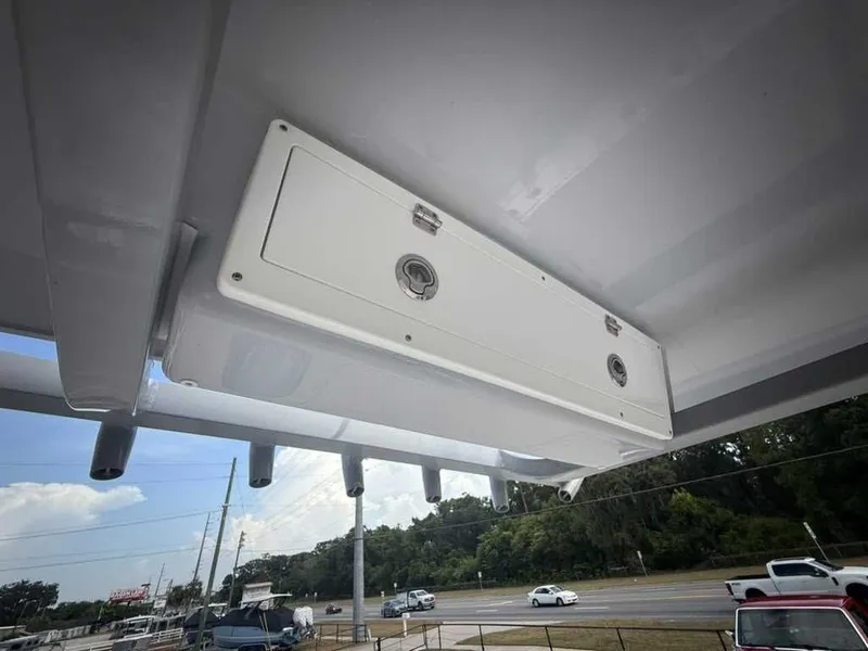 Slide: The Image of Sea Fox 228 Commander 2026 - 12