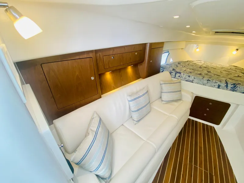 Slide: The Image of Intrepid 390 Sport Yacht 2008 - 53