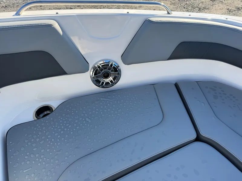 Slide: The Image of Chaparral GTS 3 2026 - 32