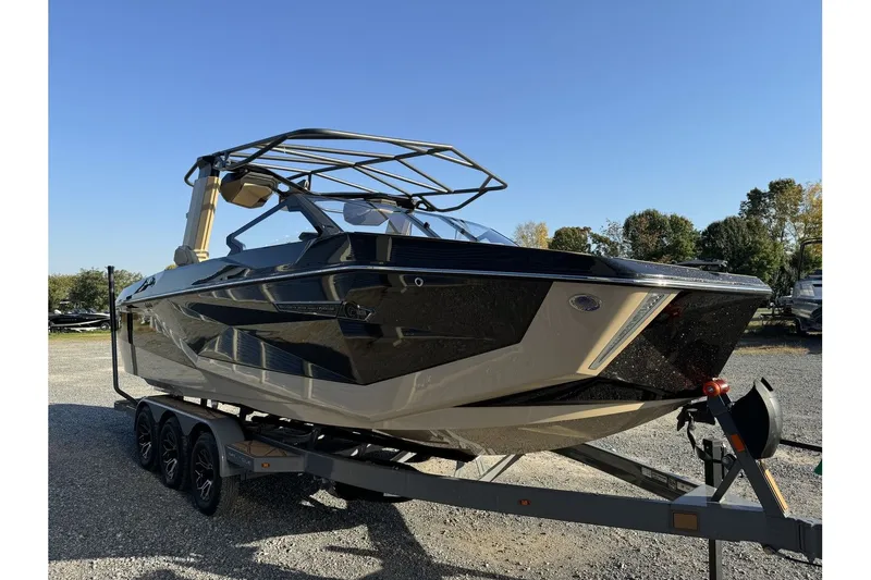 Slide: The Image of Nautique Super Air Nautique G23 2025 - 11