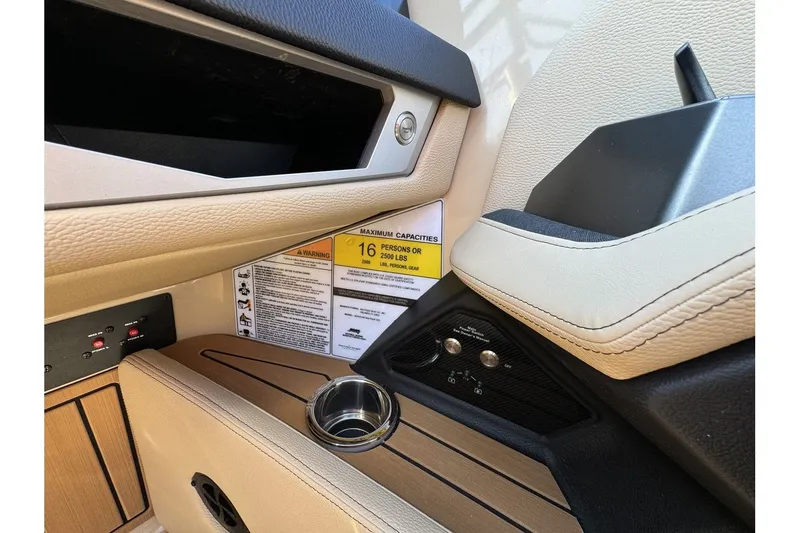 Slide: The Image of Nautique Super Air Nautique G23 2025 - 24
