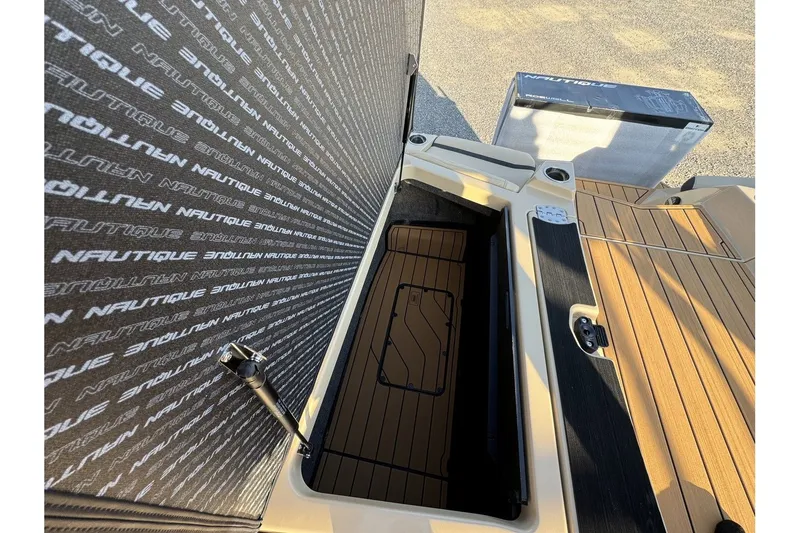 Slide: The Image of Nautique Super Air Nautique G23 2025 - 43