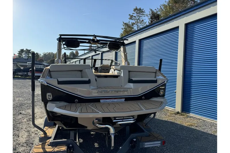 Slide: The Image of Nautique Super Air Nautique G23 2025 - 7