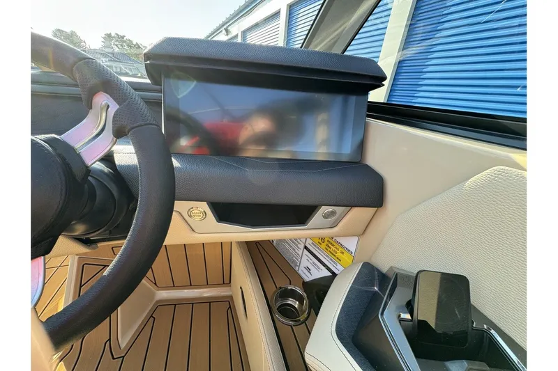 Slide: The Image of Nautique Super Air Nautique G23 2025 - 25