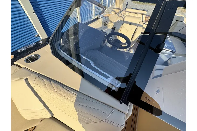 Slide: The Image of Nautique Super Air Nautique G23 2025 - 18