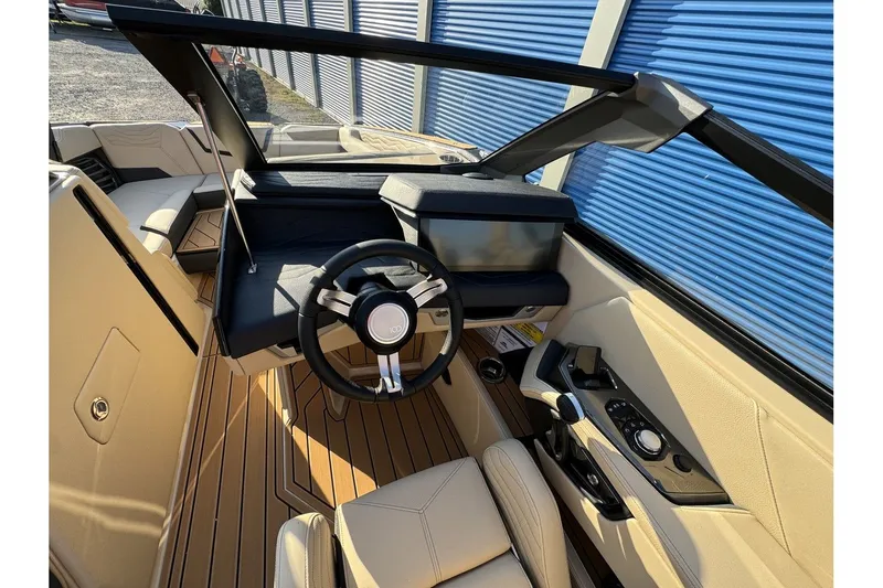 Slide: The Image of Nautique Super Air Nautique G23 2025 - 27