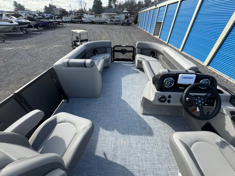 Slide: The Image of Premier 220 Sunscape RE 2026 - 18
