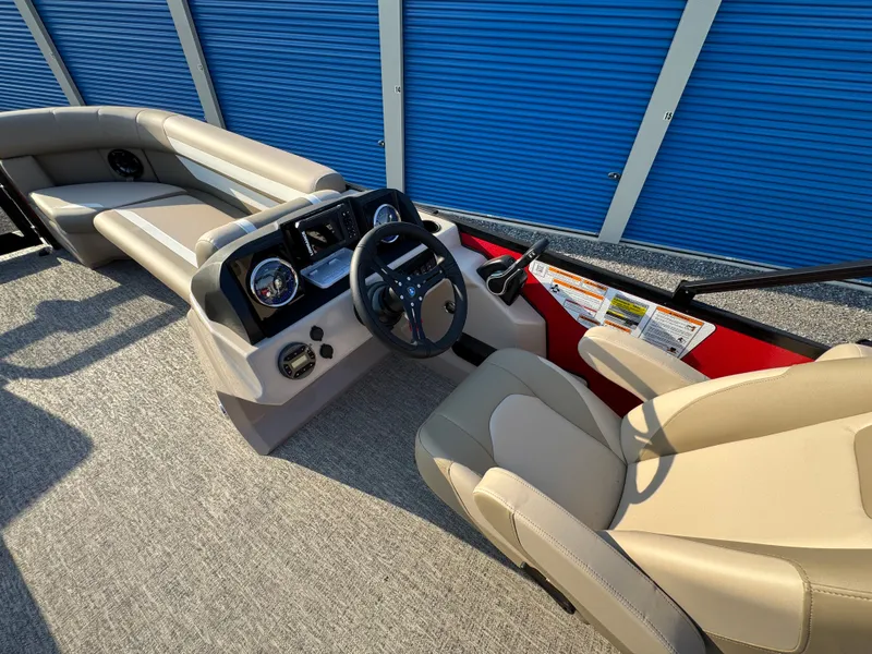 Slide: The Image of Premier 220 Sunscape RF 2026 - 21