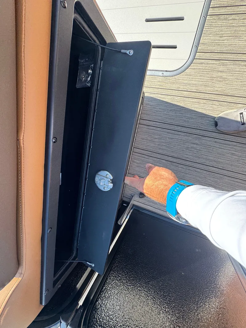 Slide: The Image of Premier 250 Solaris Rear Social 2026 - 31