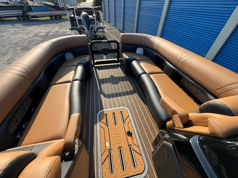 Slide: The Image of Premier 250 Intrigue RL 2026 - 70