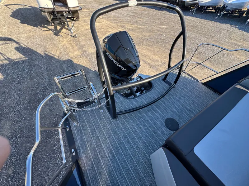 Slide: The Image of Premier 230 Sunsation RL 2026 - 33